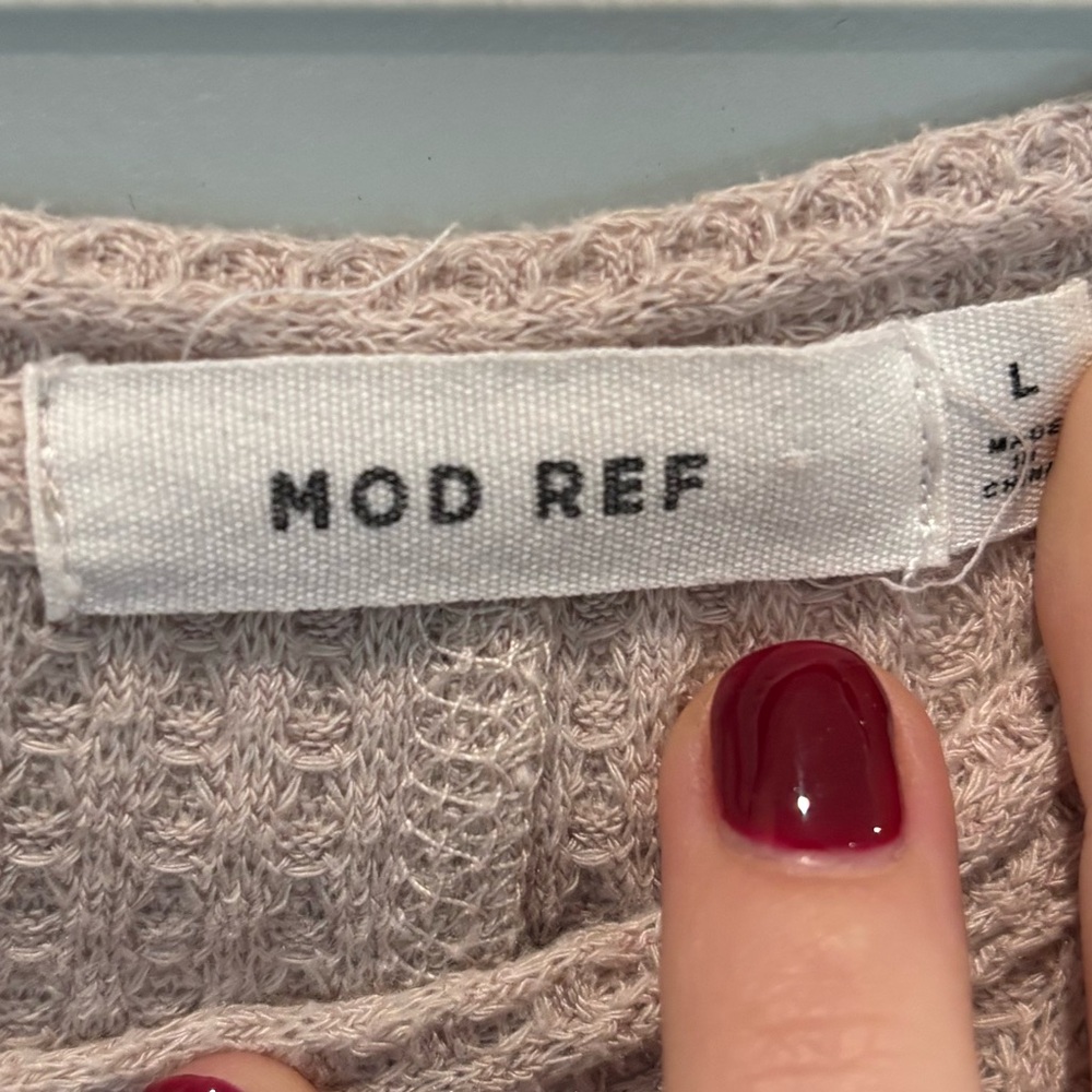 Mod Ref Textured Knit V Neck Sweater - Picture 2 of 3